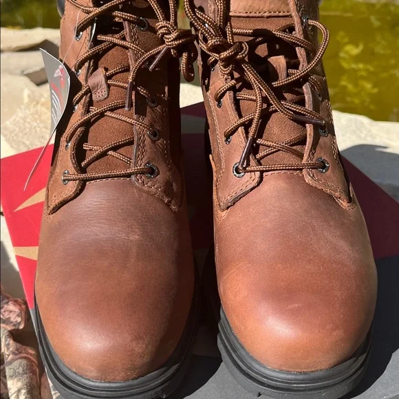 (Reserved!) Wolverine Men's Rugged Brown Leather Boots - Picture 4 of 6